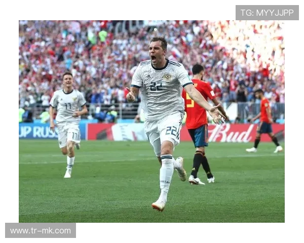 足球十大球星中最富有的球员及其背后的财富帝国揭秘